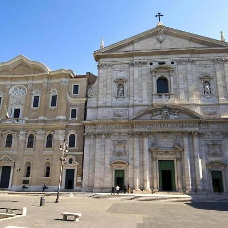 ローマCasa Arco Della Chiesa Nuova - Pantheon & Navonaアパートメント エクステリア 写真